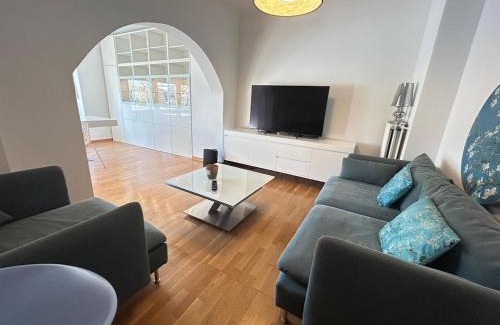 Dudelange Maison | Stay in Dudetown