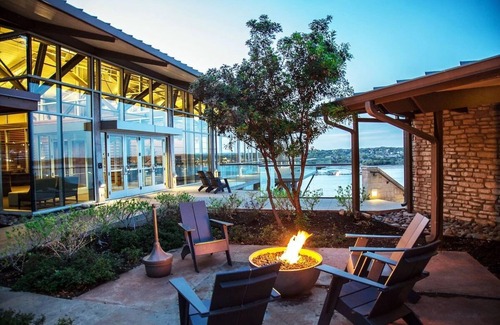 Lakeway Hôtel | Stay In Indulgence! Outdoor Pool, Close to Hills Country Club