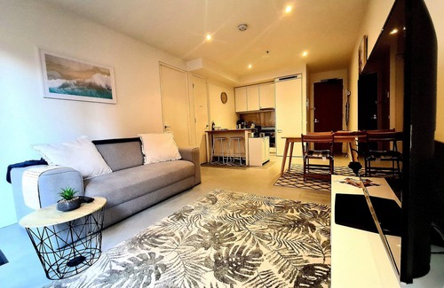 St Kilda Appartement | Stay in Melbourne's favourite beachside playground with Free Secure Parking