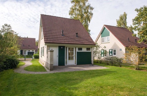 Hellendoorn Maison | Stay in our comfortable bungalow with 4 people