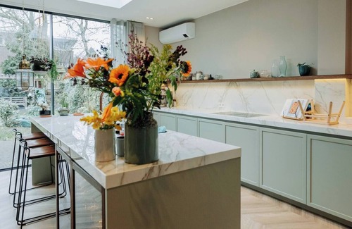 Frankendael Maison | Stay in the heart of Amsterdam surrounded with charming cafes,canals & boutiques