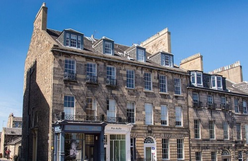 New Town Appartement | The Edinburgh Idyll @ The New Town