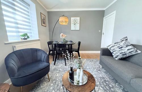 Arnos Grove Appartement | Stay London - Sleeps 5 with Free Parking - Tourist, Concerts & Matches