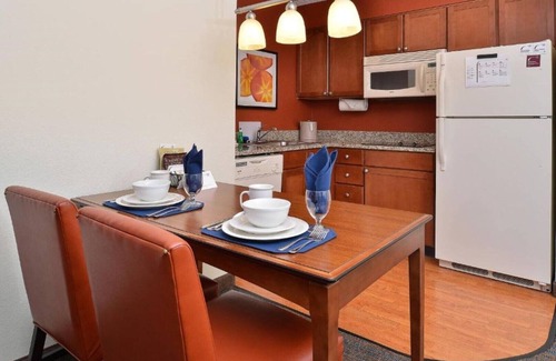 Aurora Maison | Stay Longer. Feel at Home. Residence Inn Gateway Park.