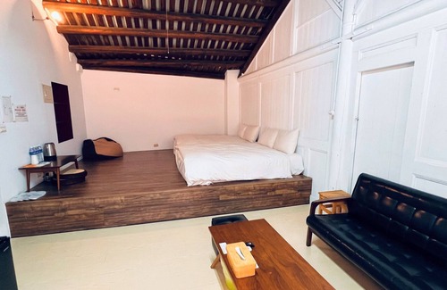 West Central District Maison | Stay Nice Home