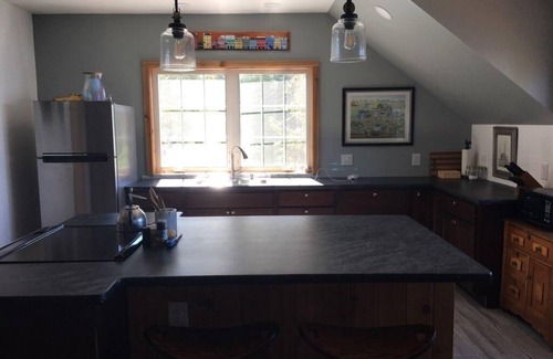 Brier Hill Appartement | Stay on the St Lawrence River in a Tower!