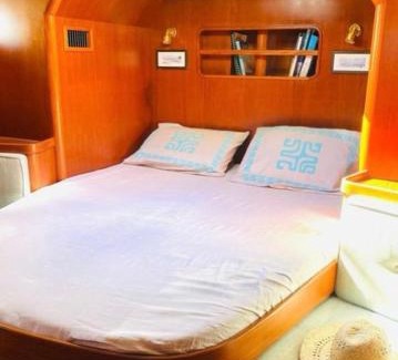 Municipality of Hoorn Location De Bateaux | Stay only or set sail - have more fun with friends and family - Wintersailing to the Dutch islands