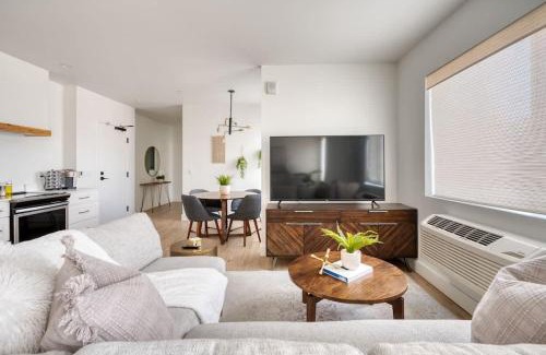 Humboldt Appartement | Stay Portland - Private Floor in Magazine Worthy Humboldt Apt Bldg
