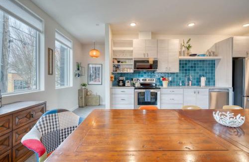 Hosford-Abernethy Maison | Stay Portland - Private Rooftop Flat- 14 Guests - 94 WalkScore