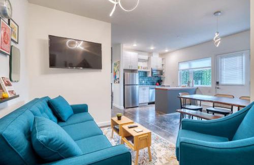 Hosford-Abernethy Appartement | Stay Portland - The Division Street Funk Flat - 94 WalkScore