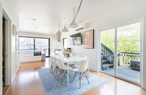Alphabet Historic District Maison | Stay Portland - Unique 8 BR Private Home in Pearl District