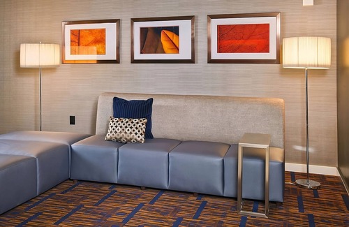 Tinton Falls Hôtel | Stay Right Next to Atchison Fields NJ! Explore the Best of Tinton Falls in Style