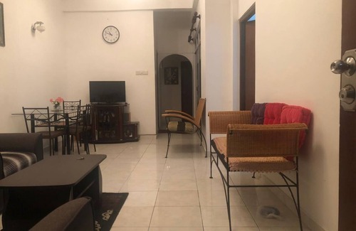 Pamankada West Appartement | Séjour Salty - Appartement vue sur la ville / l'océan et le coucher du soleil