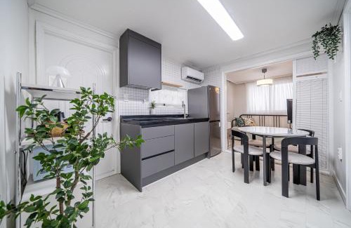 Seowon-dong Appartement | Stay Sum Silim