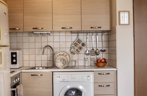 Lykabittos Appartement | STAY Sunflower Delight Studio