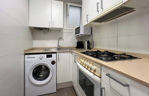 Sants-Badal Appartement | Authentic and cute apartment near camp Nou