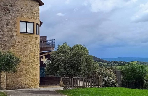 Villarzel-du-Razes Appartement | Stay, view of the Pyrenees