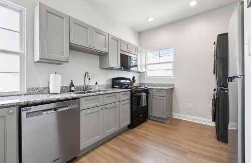 Baton Rouge Appartement | StayAE Downtown - 1BR Apartment, Second Floor