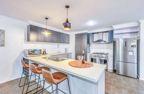Derrimut Appartement | StayAU Newly 8 Beds Spacious Home in Derrimut