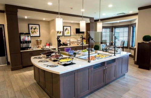 Newtonville Hôtel | Staybridge Suites Albany Wolf Rd-Colonie Center by IHG