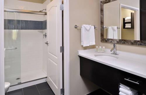 Hollywood Park Hôtel | Staybridge Suites Stone Oak by IHG