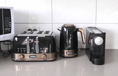 Heidelberg West Appartement | StayCentral - Heidelberg Heights Penthouse - 452 Waterdale Road, Heidelberg Heights, 3081