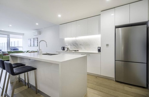 North Melbourne Appartement | StayCentral - The Arden - Macaulay Rd, North Melbourne - 2 Bedrooms, 2 Beds, 2 Bathrooms, 1 Secure undercover parking.