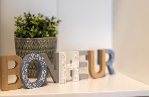 Zona Farini Appartement | StayEasy Bernina - Design Loft, metro and free parking