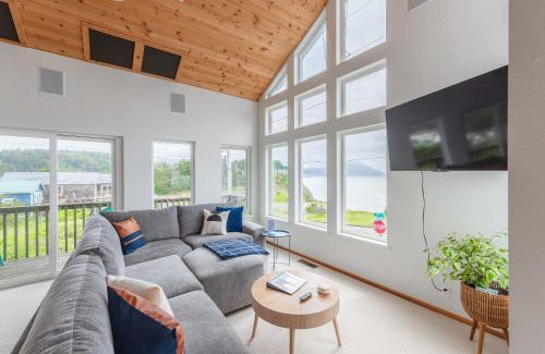 Port Orford Maison | #StayinMyDistrict Ocean Overlook