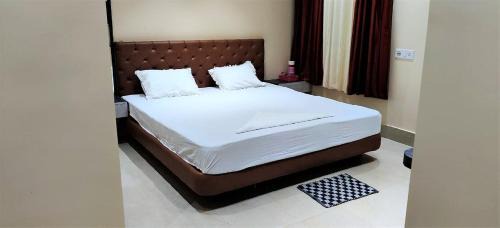 Dakshineswar Hôtel | STAYMAKER Addyama - Only Indian Citizens Allowed