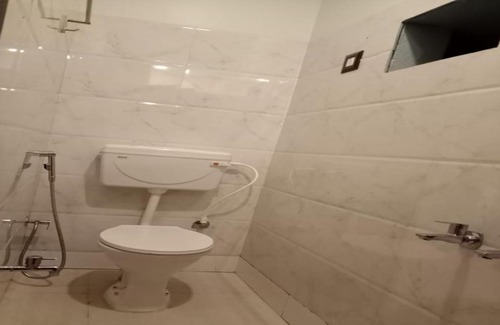 Bolpur Hôtel | STAYMAKER Aurovil Hotel and Restaurant