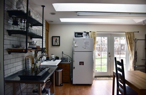 Highland Cottage | Artist Studio Cottage, une oasis urbaine