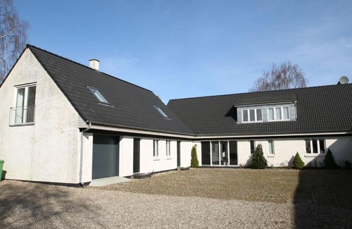 Harlev Maison | Stenbrogård
