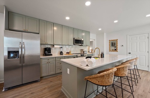 Clintonville Appartement | Step into The Rose, this idyllic Clintonville remodel. Top Neighborhood of 2023.