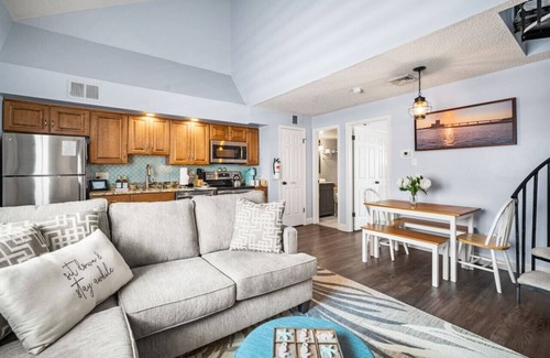 Southend Copropriété | Steps 2 beach! Ocean view+ Pool+ Parking+ Families