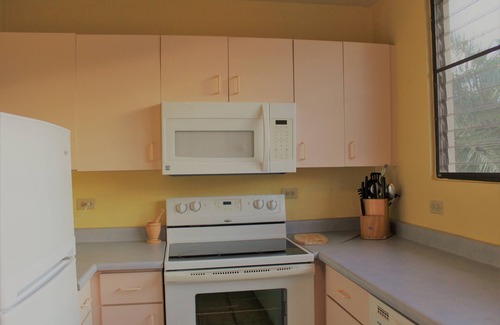 Hucares Copropriété | Terrasse et balcon privés, spacieux 3 chambres sur la baie, plage semi-privée