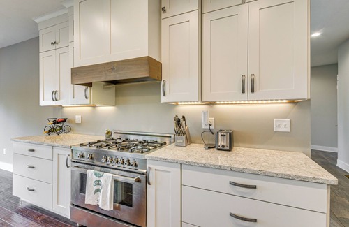 Cicero Maison | Steps From Oneida Lake: Spacious Gem w/ Game Room!