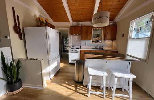 Broadkill Beach Maison | Steps from the Sand & Pet Friendly - Little Dune Beach House!