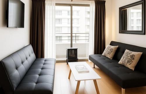 La Florida Appartement | Steps from the subway and Free Parking