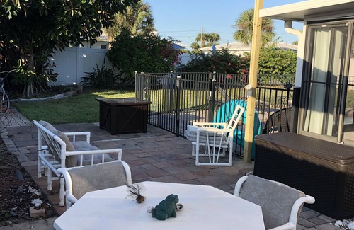 Boardwalk Maison | Steps from the beach. This Beach House is a comfy user friendly home.