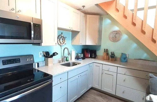Wells Beach Copropriété | Steps from Wells Beach, Bellevue by the Sea is perfect for your Maine vacation