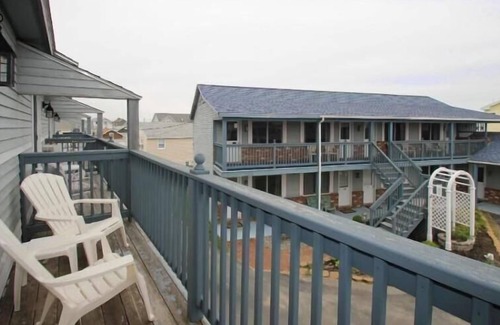 Wells Beach Copropriété | Steps from Wells Beach, Bellevue by the Sea is perfect for your Maine vacation