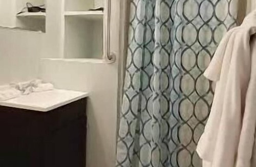 Wells Beach Copropriété | Steps from Wells Beach, Bellevue by the Sea is perfect for your Maine vacation