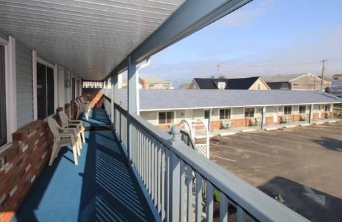 Wells Beach Copropriété | Steps from Wells Beach, Bellevue by the Sea is perfect for your Maine vacation