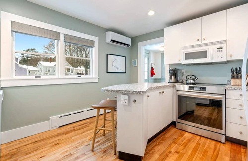 Ogunquit Maison | Steps to Beach & Downtown OGT | Porch w Ocean View