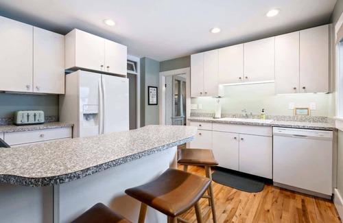 Ogunquit Maison | Steps to Beach & Downtown OGT | Porch w Ocean View
