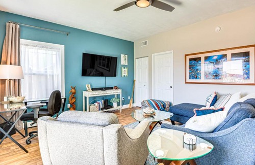 Cedar Key Maison | Steps to Beach Home with Sunset Views in Cedar Key!