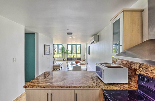 Mediania Baja Copropriété | Loiza Condo w / Pvt balcon et équipements en bord de mer!