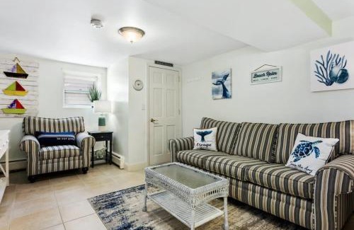 Salisbury Beach Appartement | Steps to Beach Salisbury Shore House #1 AC