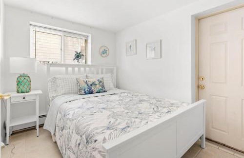 Salisbury Beach Appartement | Steps to Beach Salisbury Shore House #2 AC